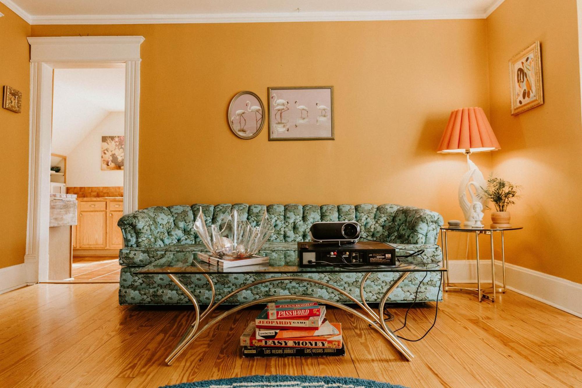세인트폴 Retro Gem Box Victorian Steps From Irvine Park 아파트 외부 사진